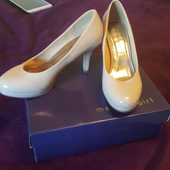 High heels - Picture 2 of 3